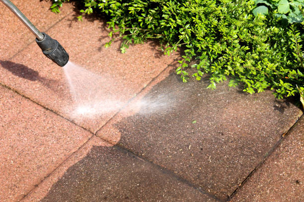 Why Choose Our Certified Pressure Washing Experts for Your Project Needs in Huntsville, TN?